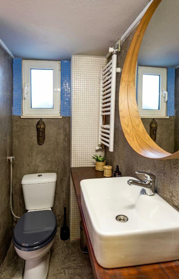 Comfort Stay Lofts Athena Bagian luar foto