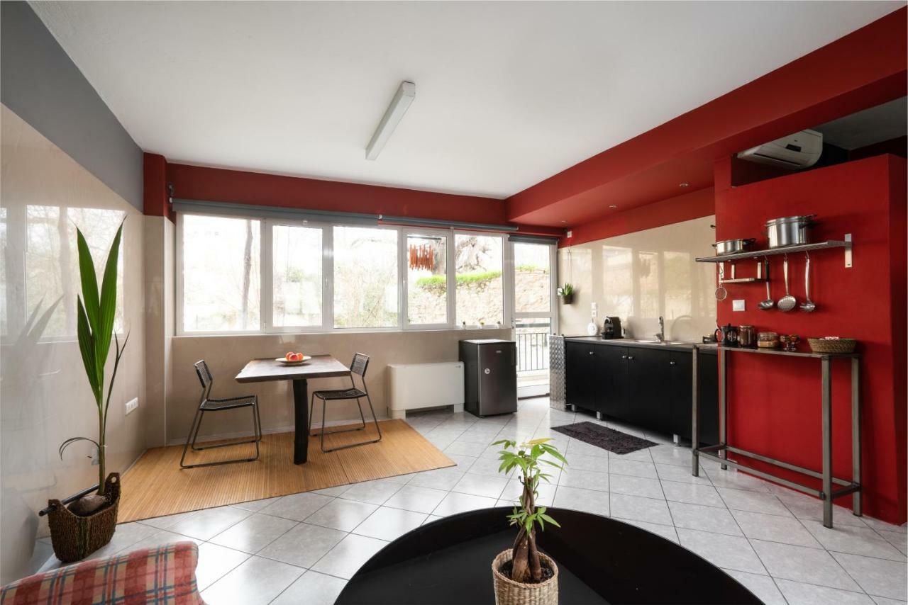 Comfort Stay Lofts Athena Bagian luar foto
