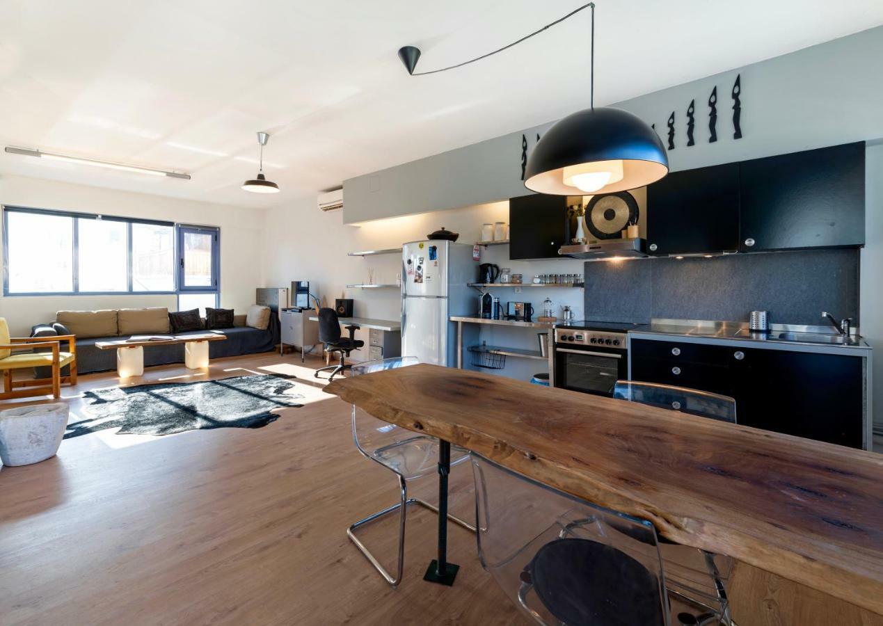 Comfort Stay Lofts Athena Bagian luar foto